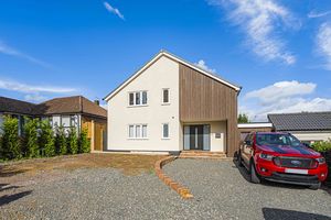 Front Aspect- click for photo gallery